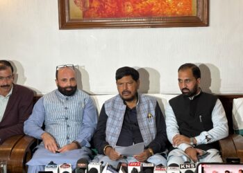 Centre may decide on J&K statehood in coming days: Athawale
