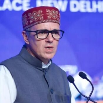 CM Omar takes up IAS officer’s conduct with Chief Secretary