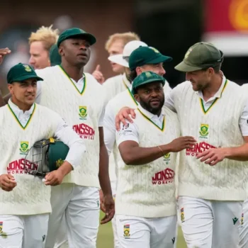 South Africa Thrash Australia by an Innings to Level Series 1-1