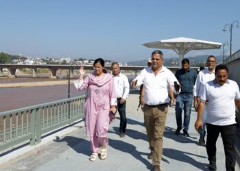 CEO JSCL inspects Tawi Riverfront, PM e-bus seva depot, Tawi Wonderland