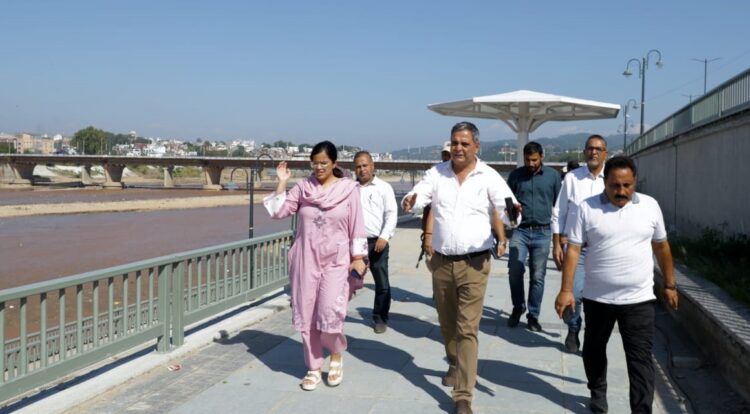CEO JSCL inspects Tawi Riverfront, PM e-bus seva depot, Tawi Wonderland