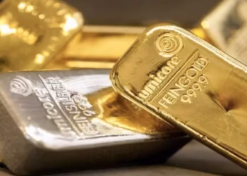 Gold Hits 3-month Low, Silver Crashes 50 pc 