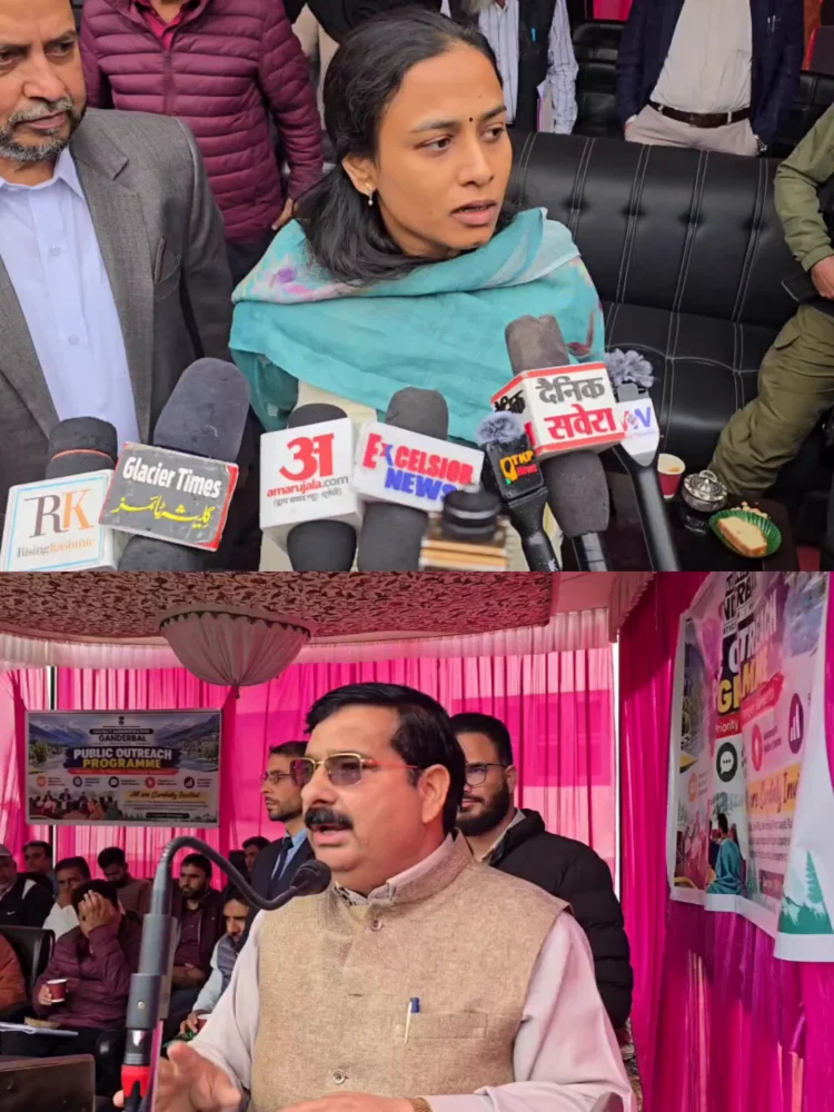 DC Ganderbal holds Public Outreach Programme at Kangan